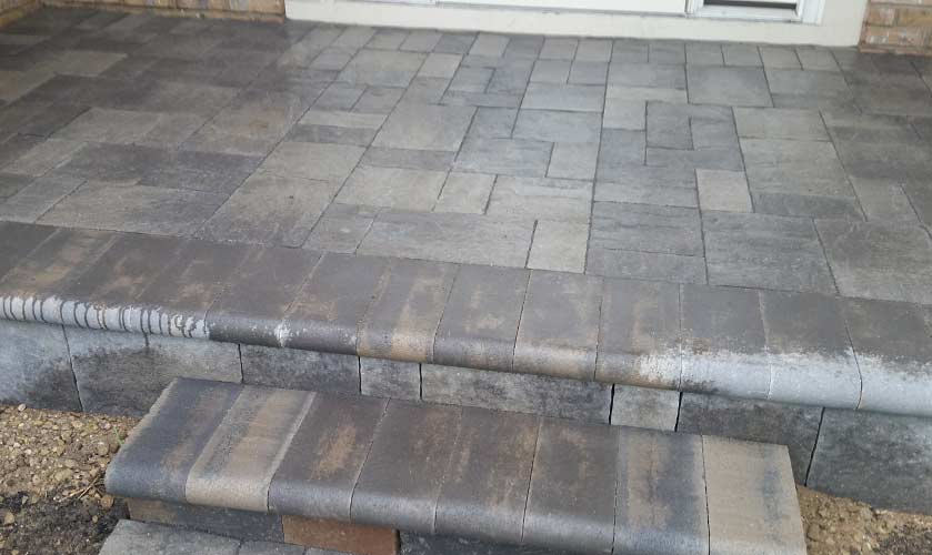 Patio & Walkway — West Dundee